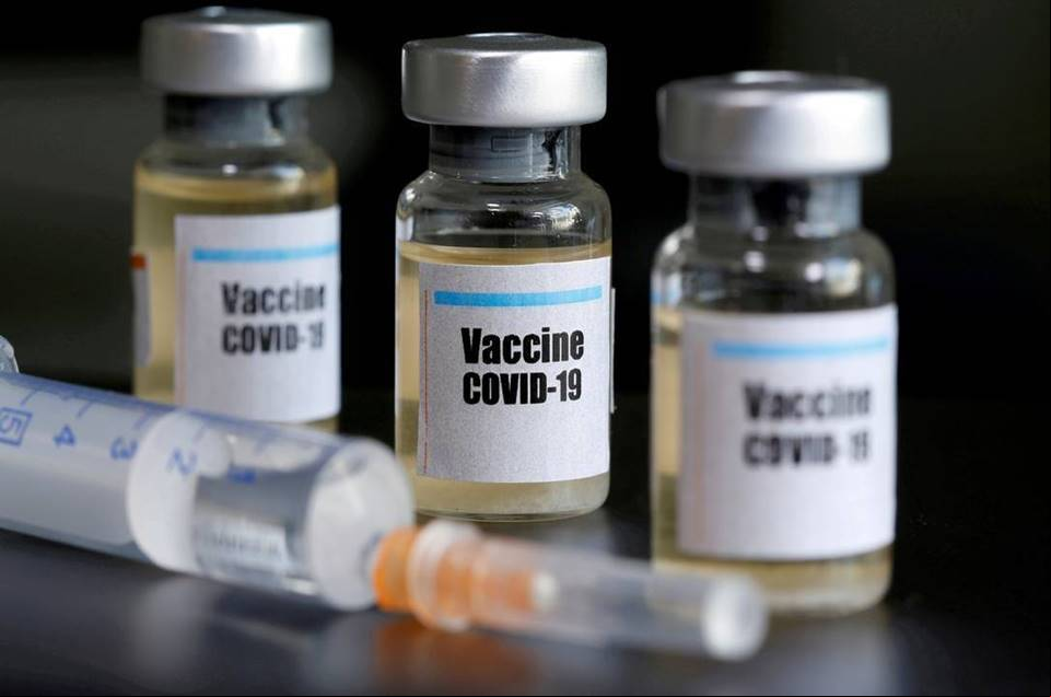 Coronavírus: farmacêuticos são voluntários para testar vacina