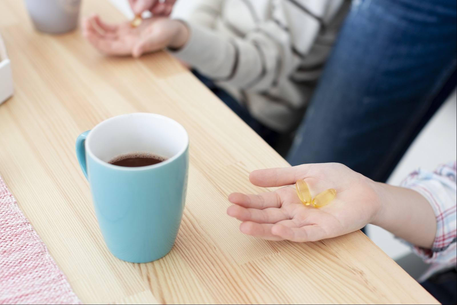O que todo farmacêutico precisa saber: Interação da cafeína com medicamentos