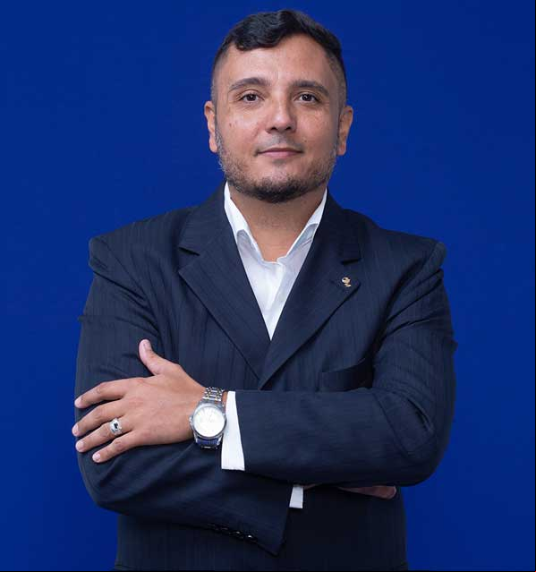 Josué Loureiro